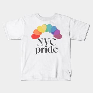 NYC Pride / / Typographic Rainbow Heart Design Kids T-Shirt